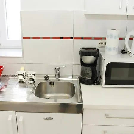 By The Sea - 6973 3* Split